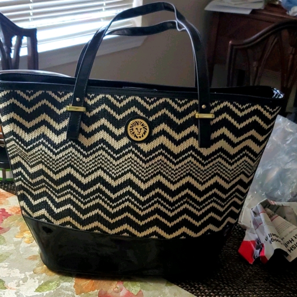 Handbag